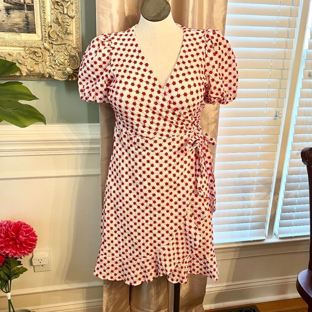 EUC Draper James RSVP Red White Embroidered Wrap Dress Size LARGE - Picture 3 of 4